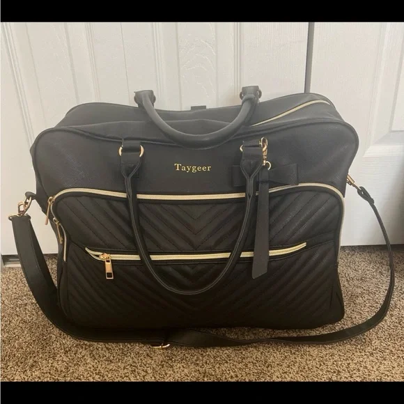 Taygeer 17” Black Laptop Work Bag, Quilted Leather, Waterproof - Picture 2 of 7